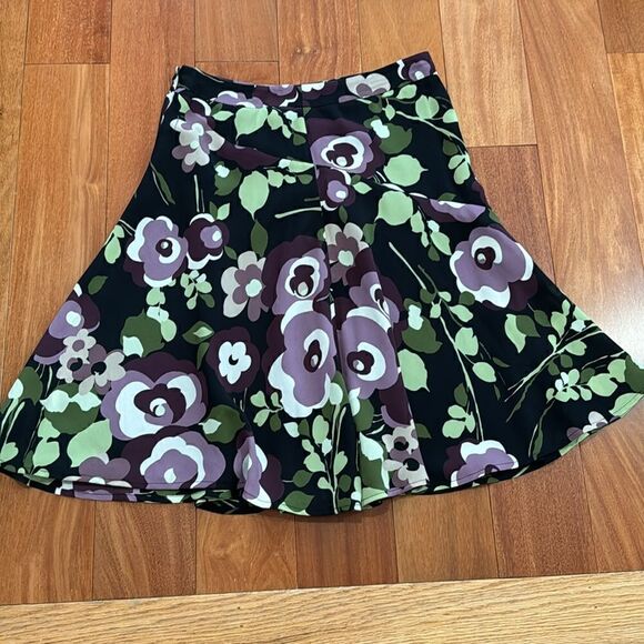 Ann Taylor Women A Line Skirt Purple Floral Chiffon Lined Zip Career size 8 - Picture 2 of 7